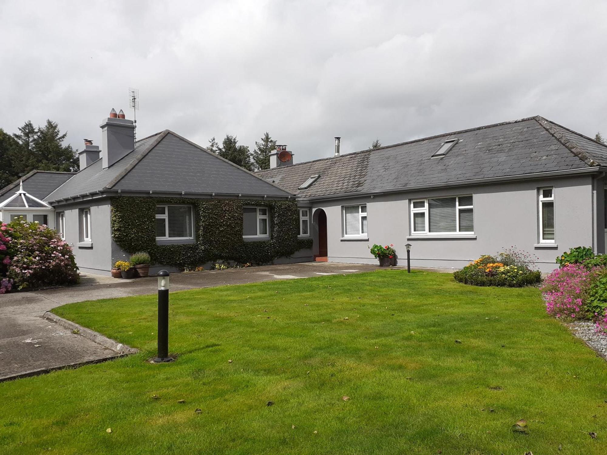 Conways B&B Claremorris Eksteriør billede